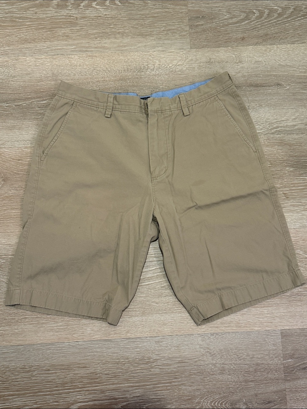 J Crew Rivington 33W Men's Classic Khaki Cotton Shorts - Casual Everyday Wear